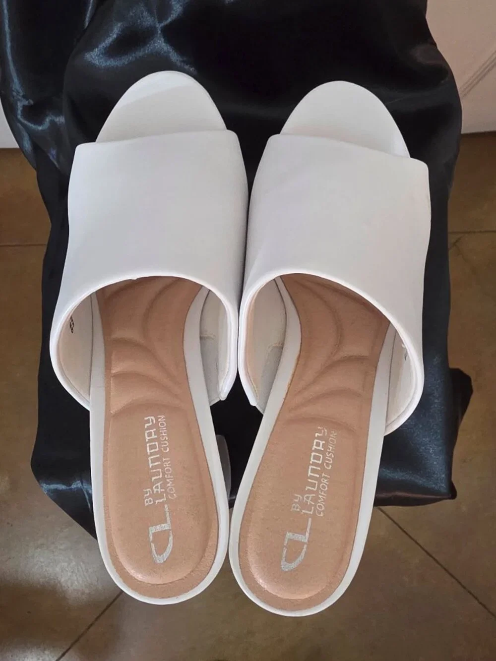 Chinese Laundry Sandals